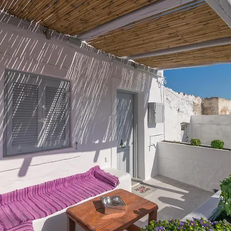 בית נופש Frankie's Traditional House Peran Triovasalos